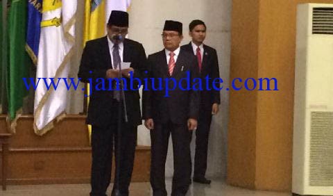 HBA dan Fachrori Umar saat memberi kata sambutan